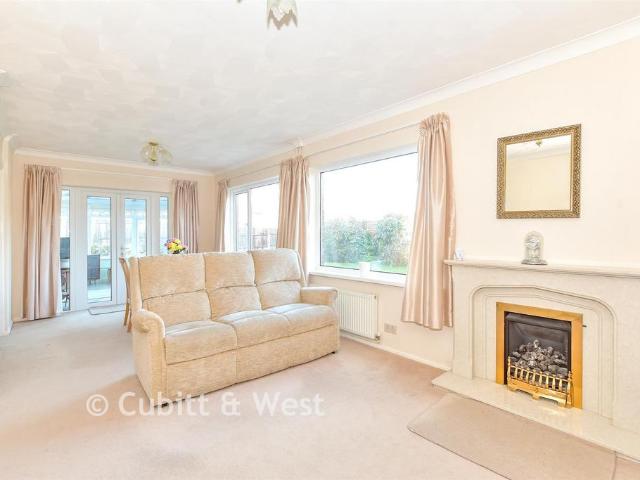 Bungalow for sale in Hampshire Farm, Spring Vale