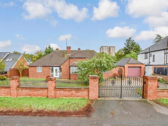 Bungalow for sale in Maidstone, Kent