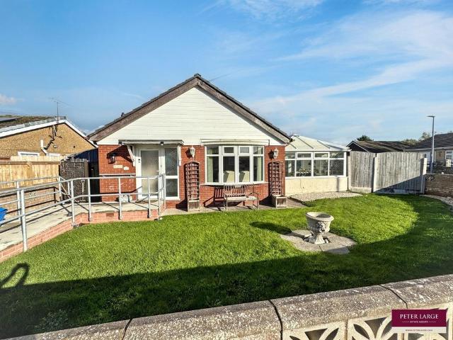 Bungalow for sale in Kinmel Bay and Towyn, Towyn
