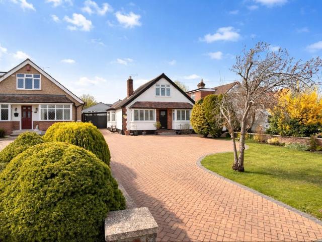 Bungalow for sale in Stanborough, Fretherne