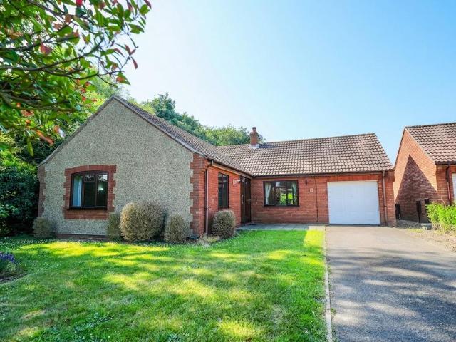 Bungalow for sale in Comers, Norfolk