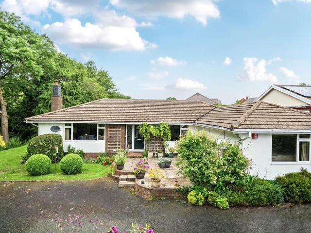 Bungalow for sale in Tregynon, Wales