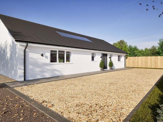 Bungalow for sale in Llanfihangel Aberbythych, Wales