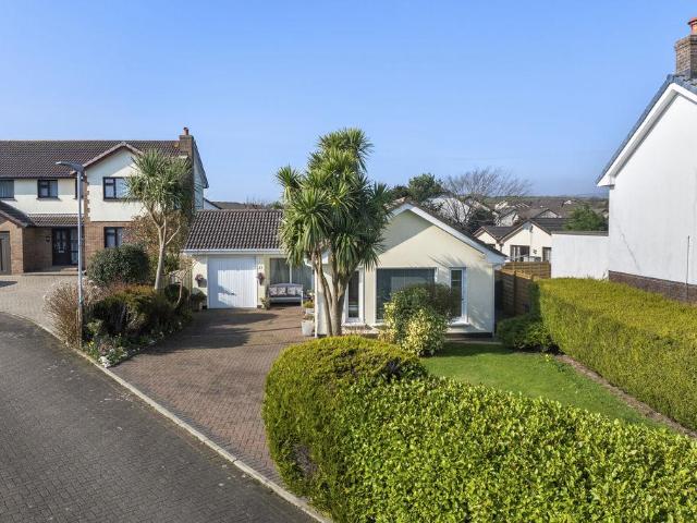 Bungalow for sale in Douglas, Scotland