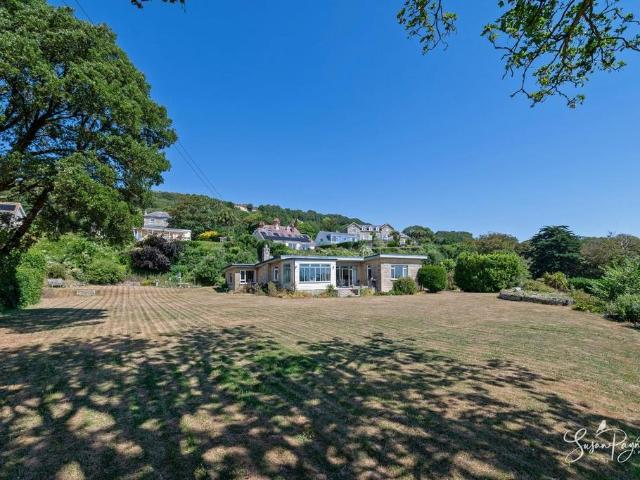 Bungalow for sale in St. Lawrence, Ventnor