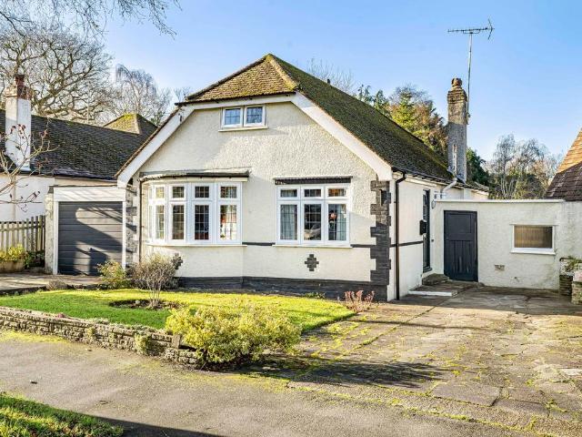 Bungalow for sale in Potters Bar, Hertfordshire