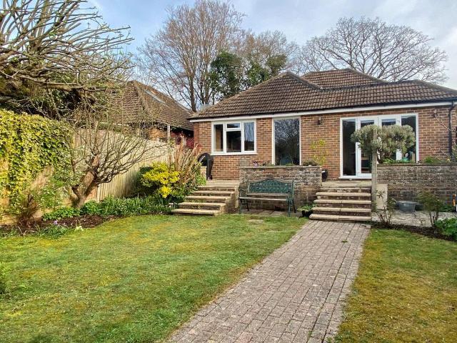 Bungalow for sale in Woolmer Hill, Fole