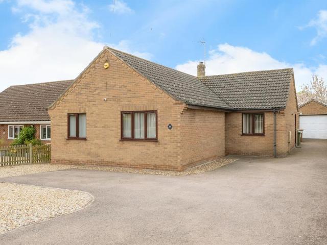 Bungalow for sale in Besthorpe, East Tuddenham