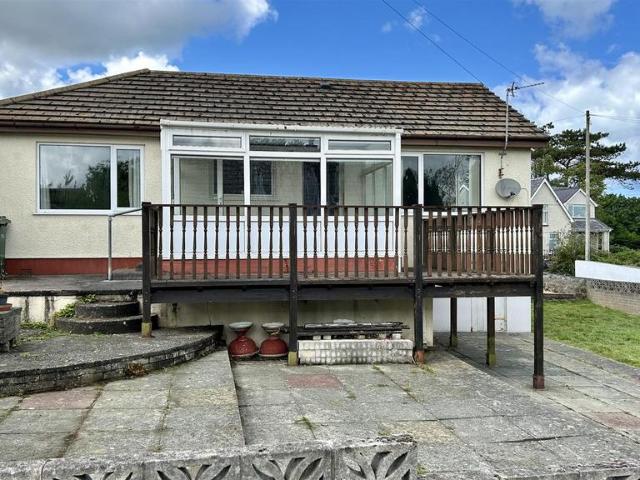 Bungalow for sale in Llanfair-Mathafarn-Eithaf, Benllech