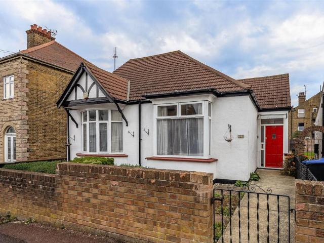 Bungalow for sale in Leigh on Sea, Southend-on-Sea
