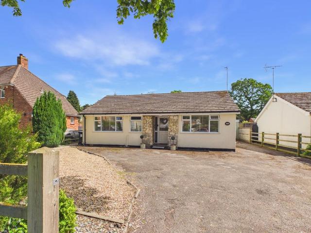Bungalow for sale in Belleau, Lincolnshire