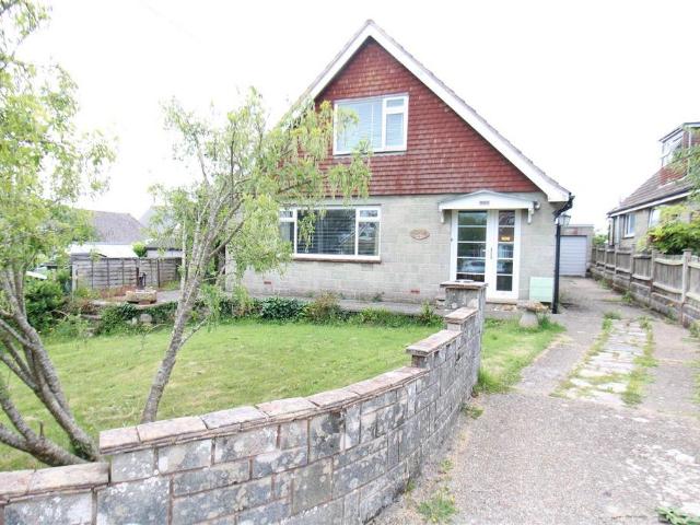 Bungalow for sale in Gurnard, Isle Of Wight