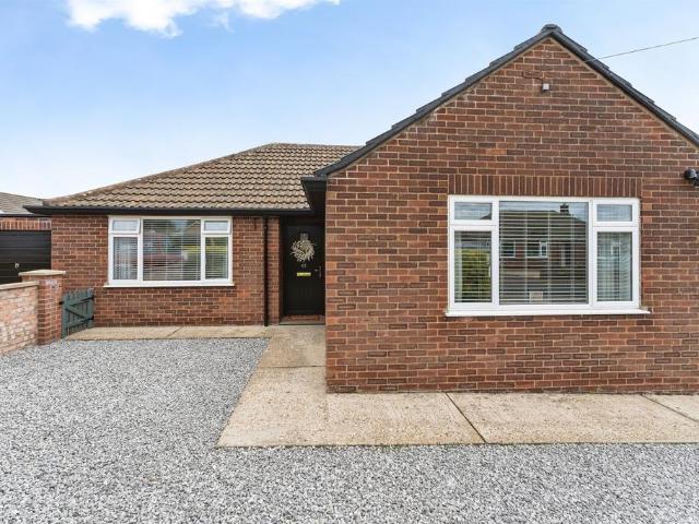 Bungalow for sale in Chedburgh, Suffolk