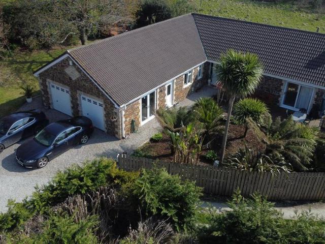 Bungalow for sale in St. Mewan, Trewoon