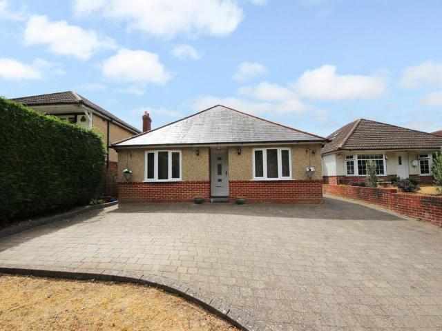 Bungalow for sale in Lowford, Helford