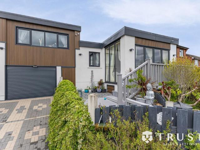 Bungalow for sale in West Yorkshire