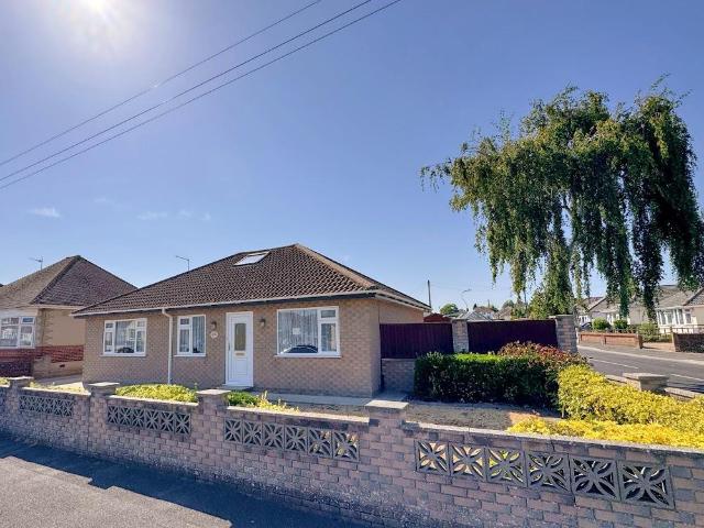 Bungalow for sale in Talbot Village, Bournemouth