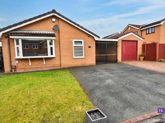 Bungalow for sale in Houghton Green, Warrington