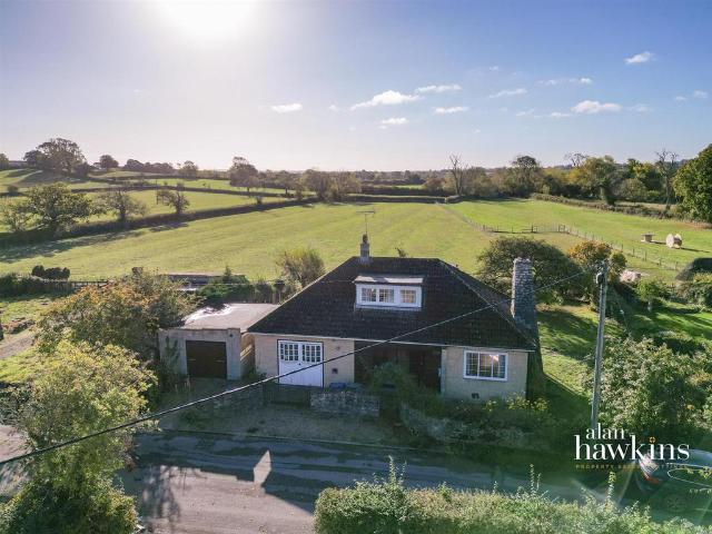 Bungalow for sale in Purton Stoke, Purton