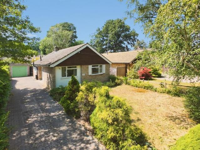 Bungalow for sale in Finchampstead