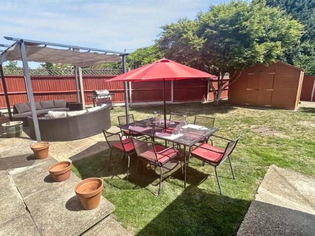 Bungalow for sale in Crostwick, Norfolk