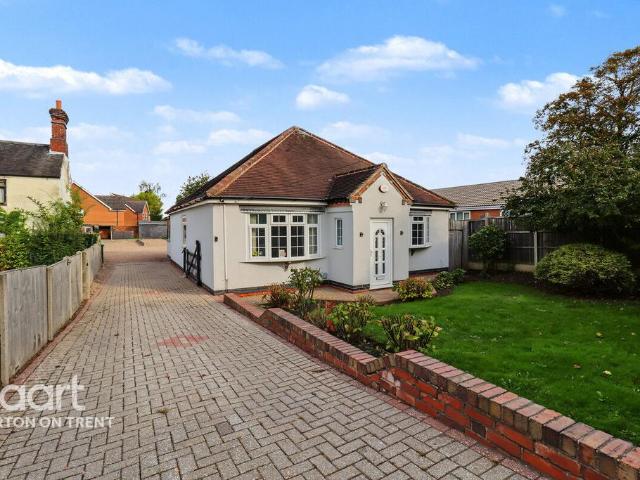 Bungalow for sale in Swadlincote, South Derbyshire