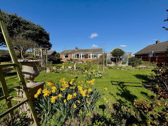 Bungalow for sale in Belleau, Lincolnshire