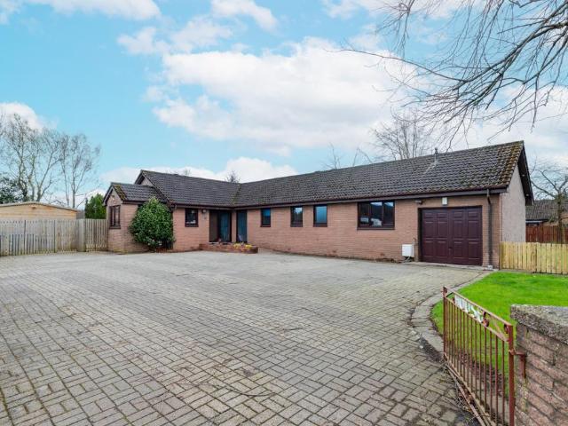 Bungalow for sale in Castlecary, Scotland