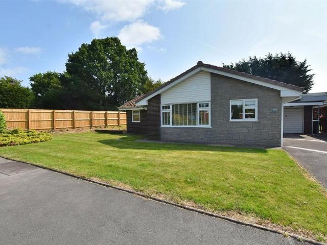 Bungalow for sale in Holmes Chapel, Cranage