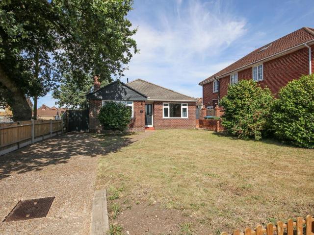 Bungalow for sale in Sholing Common, City Of Southampton