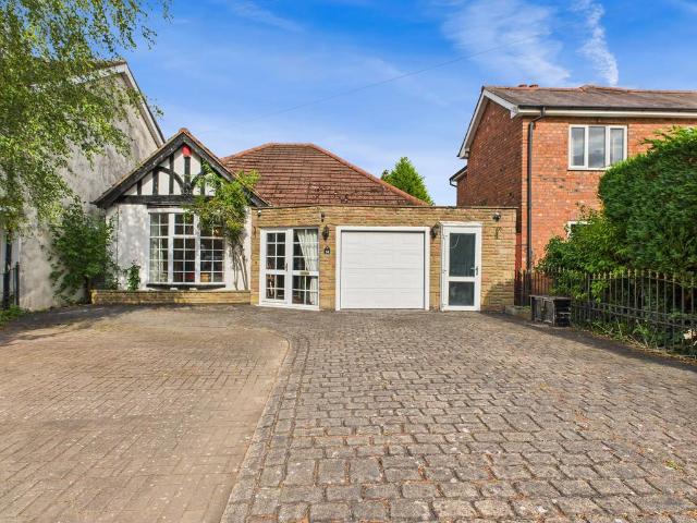 Bungalow for sale in Sutton Coldfield, West Midlands