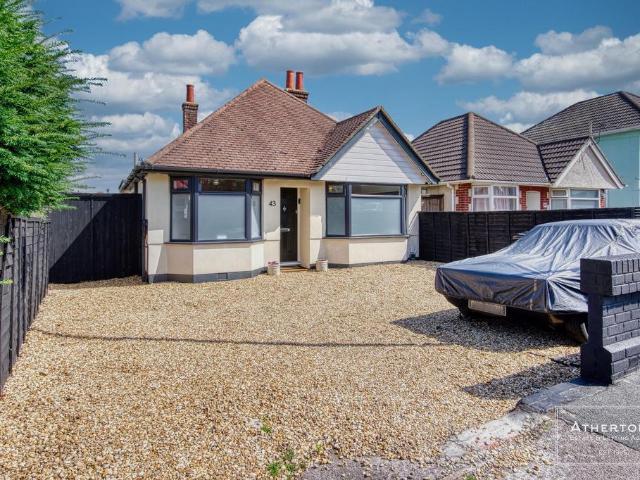 Bungalow for sale in Oakdale, Poole