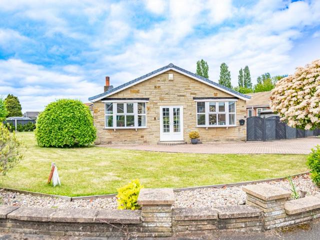 Bungalow for sale in Thorpe Willoughby