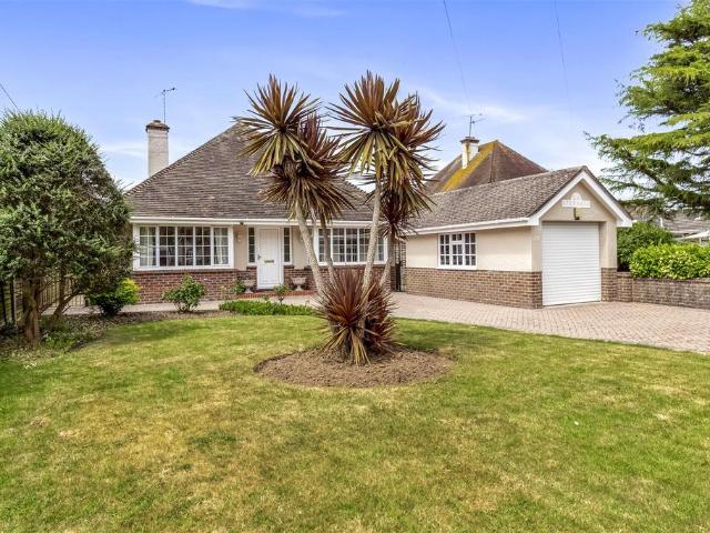Bungalow for sale in Rustington, Clapham