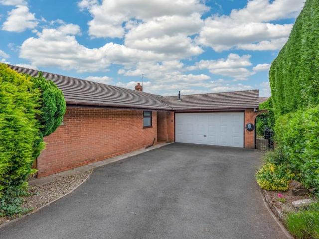 Bungalow for sale in Lydiate Ash, Bromsgrove