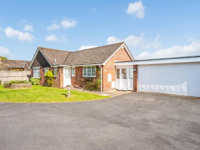 Bungalow for sale in Barton Stacey, Hampshire