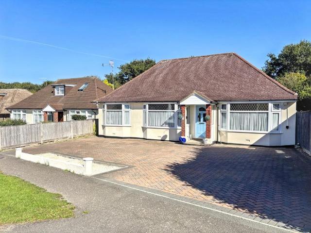 Bungalow for sale in Little Common, Heathlands