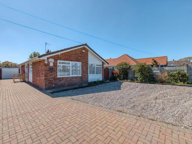 Bungalow for sale in Stokesby, Norfolk