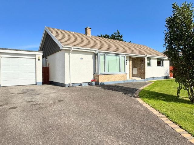 Bungalow for sale in Porth, Newquay