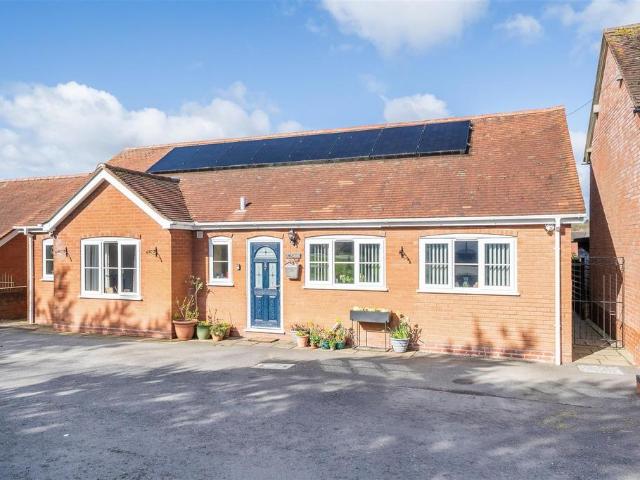 Bungalow for sale in Shropshire