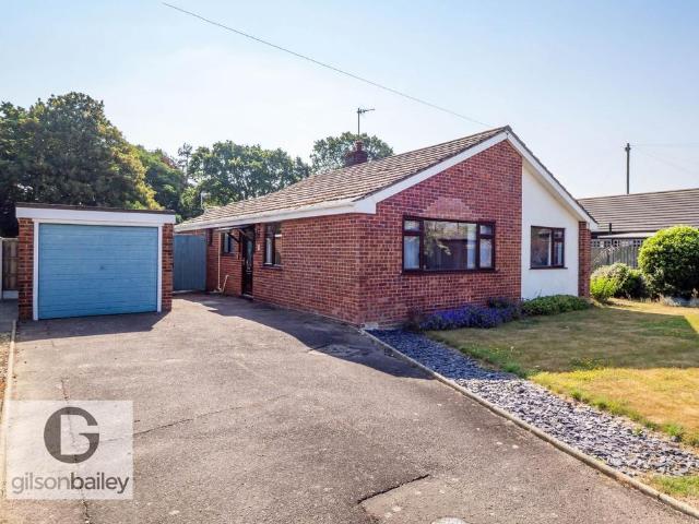 Bungalow for sale in Lingwood and Burlingham, Crostwick