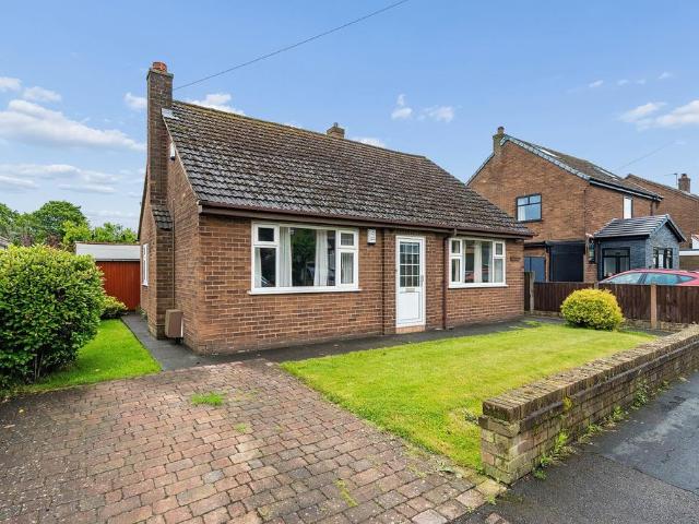 Bungalow for sale in Far Moor, Wigan
