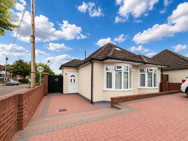 Bungalow for sale in Fareham, Hampshire