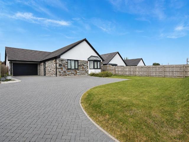 Bungalow for sale in Brandis Corner, Devon