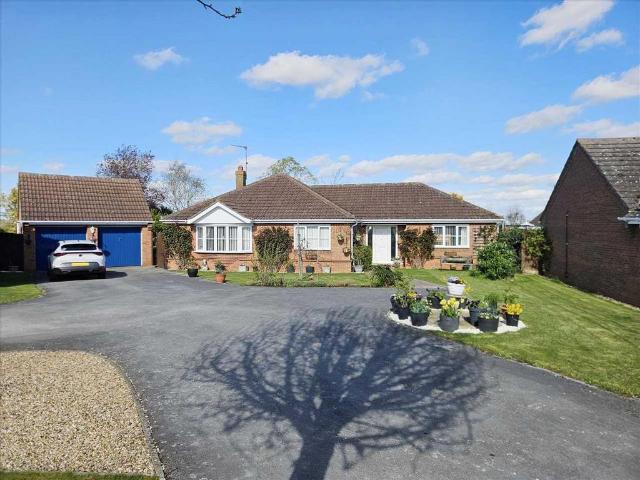 Bungalow for sale in Barholm, Lincolnshire