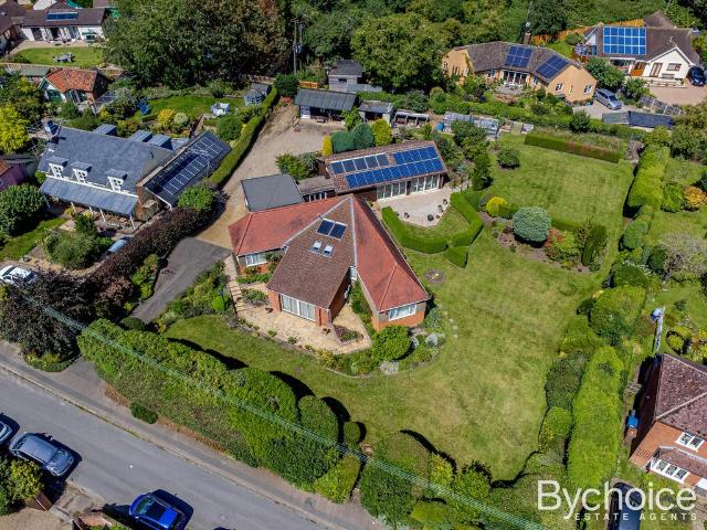 Bungalow for sale in Chelmondiston, Suffolk