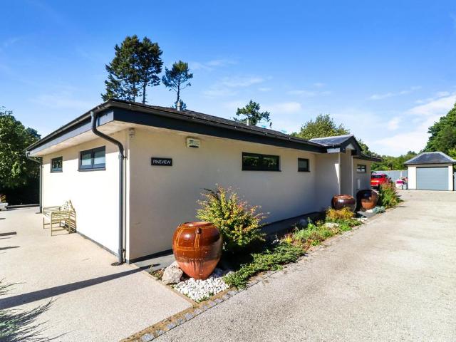 Bungalow for sale in Batchworth, Hertfordshire