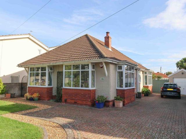 Bungalow for sale in West End, Clevedon
