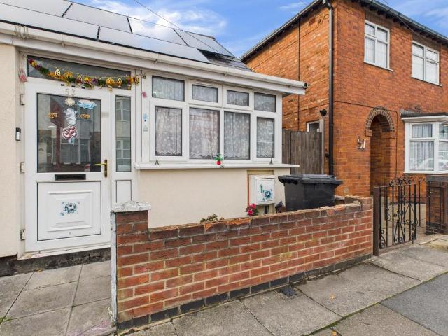Bungalow for sale in Old Wharf, City Of Leicester