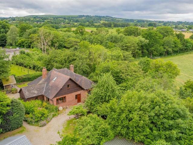 Bungalow for sale in Leebotwood, Shropshire
